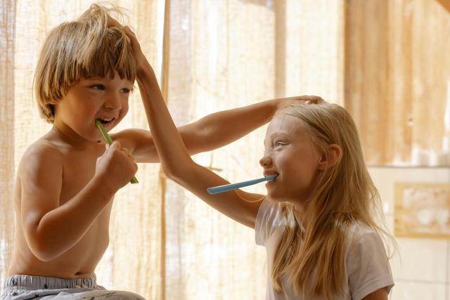 How to Choose the Perfect Toothbrush and Toothpaste? Know What’s Best for Your Teeth